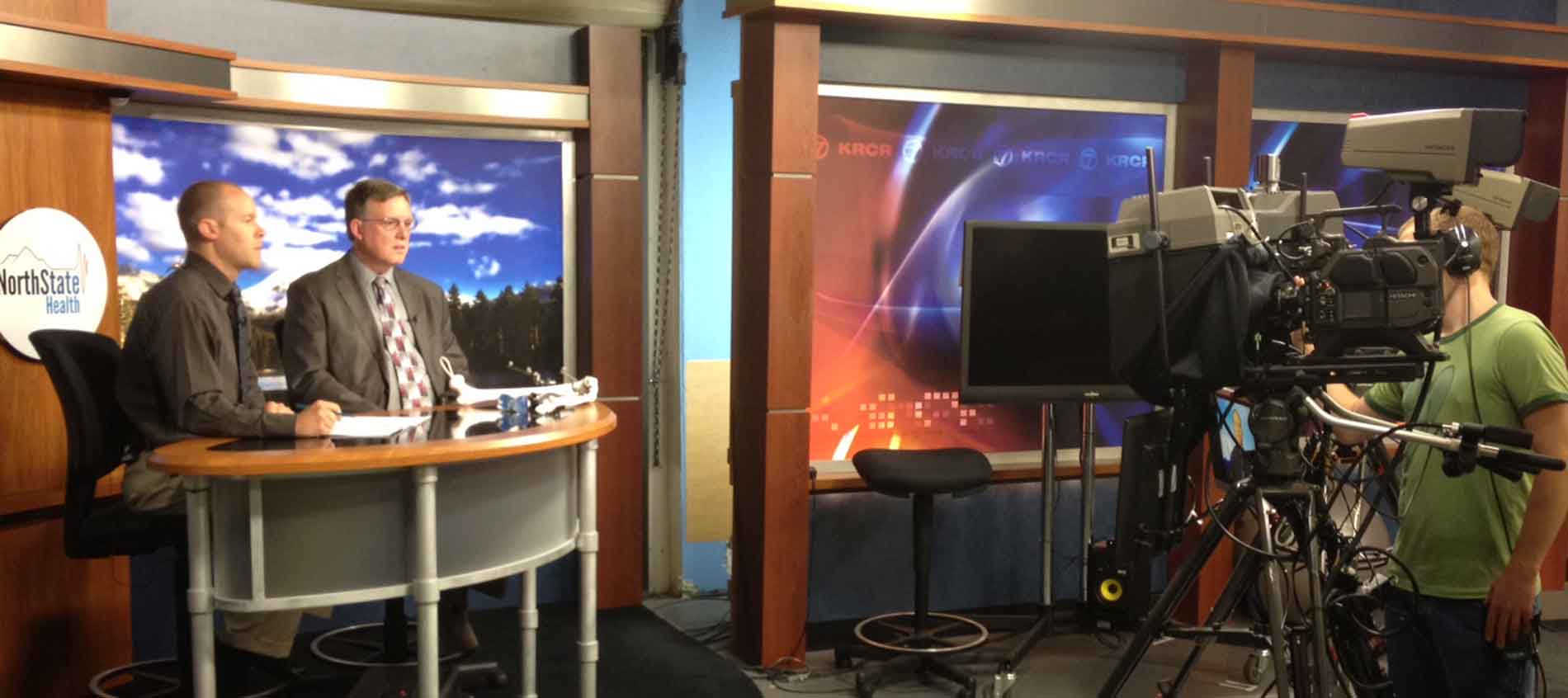 Orthopaedic practice marketing case study from Abra Marketing. Photo shows Northern California orthopaedic surgeon being featured on network tv health program. This was an orthopaedic marketing project managed by Abra Marketing.