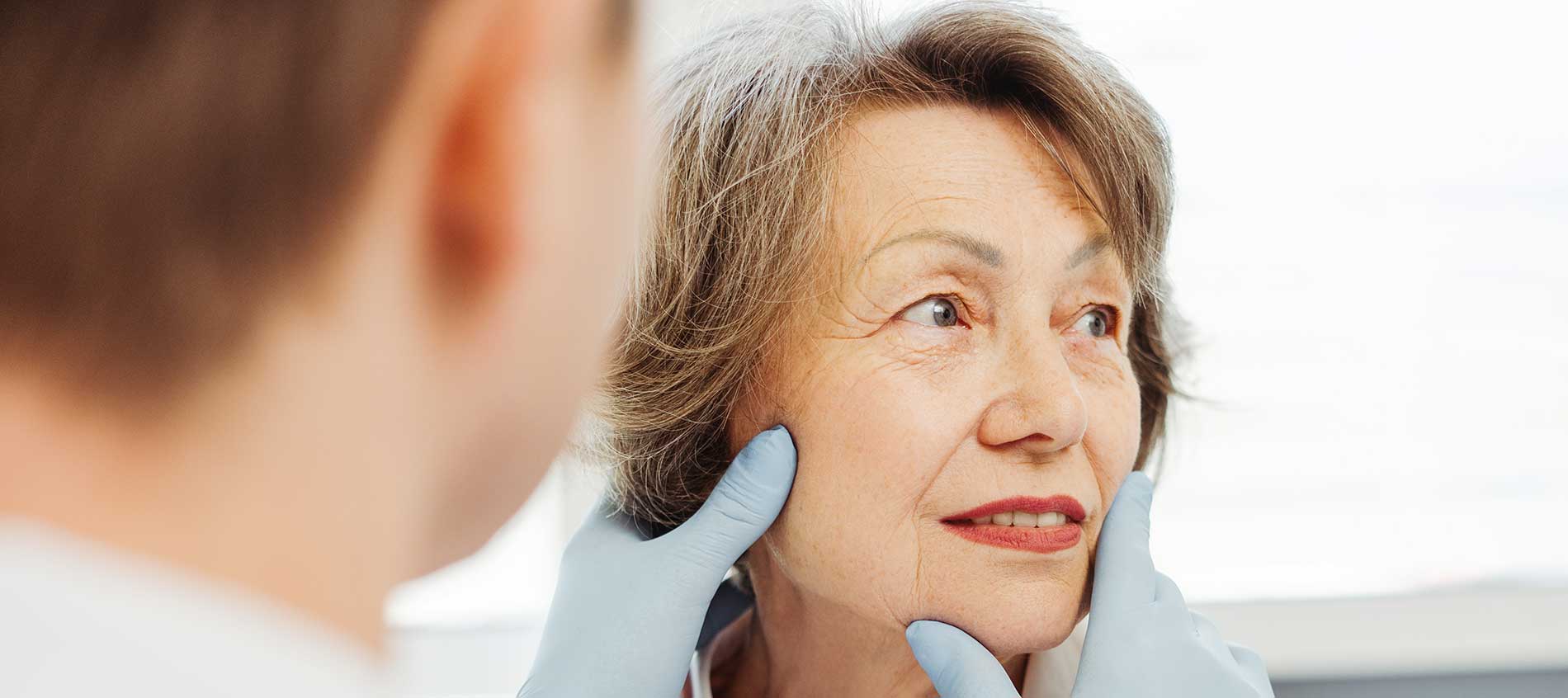 Med spa marketing agency Abra Marketing in the Bay Area of California also serving Los Angeles. Photo of woman with a provider at a med spa/cosmetic dermatology practice.